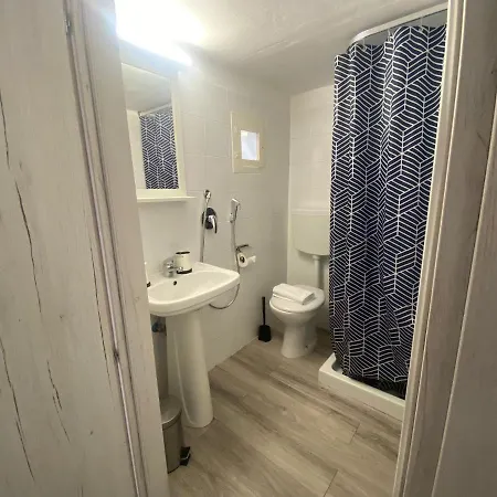 Newhouse 336
